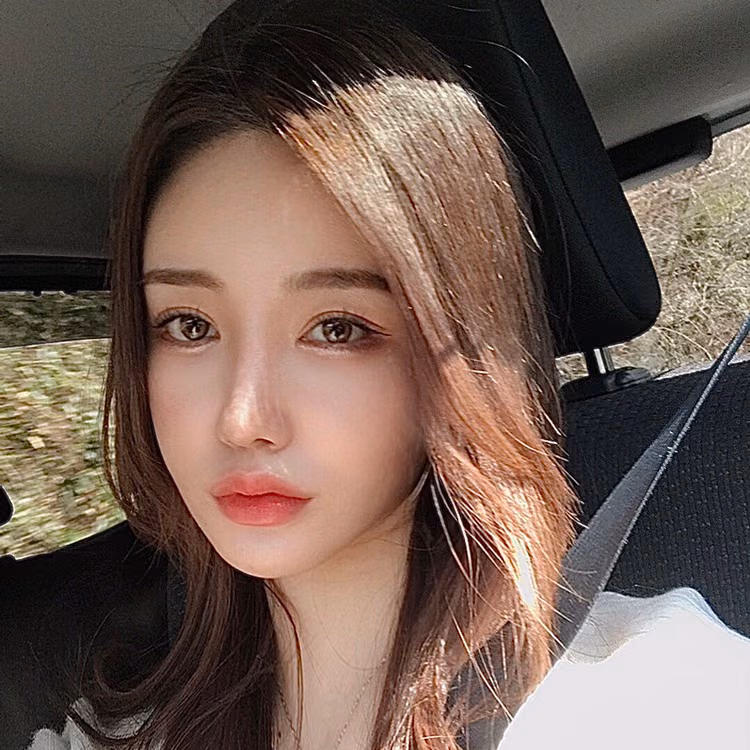 Real Selfie 05