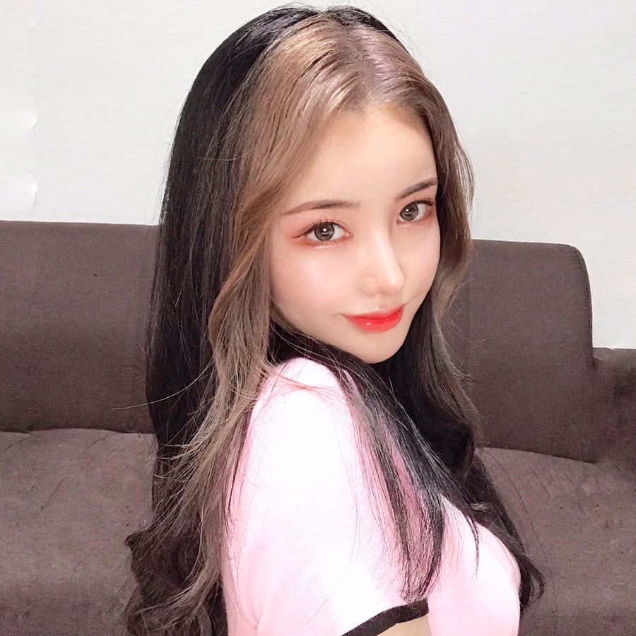 Real Selfie 04