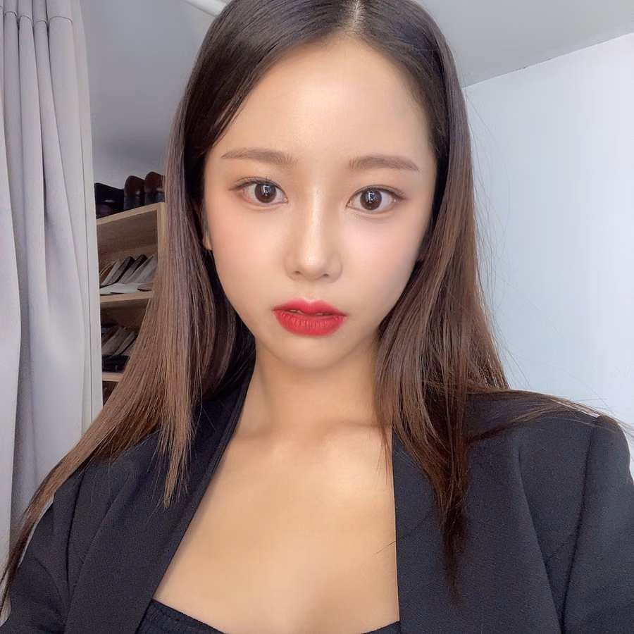 Real Selfie 02